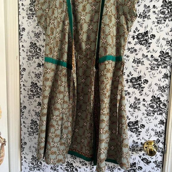 Eastern Silk Wrap Dress-Jedzebel size is -medium satin material wrap - Picture 9 of 9